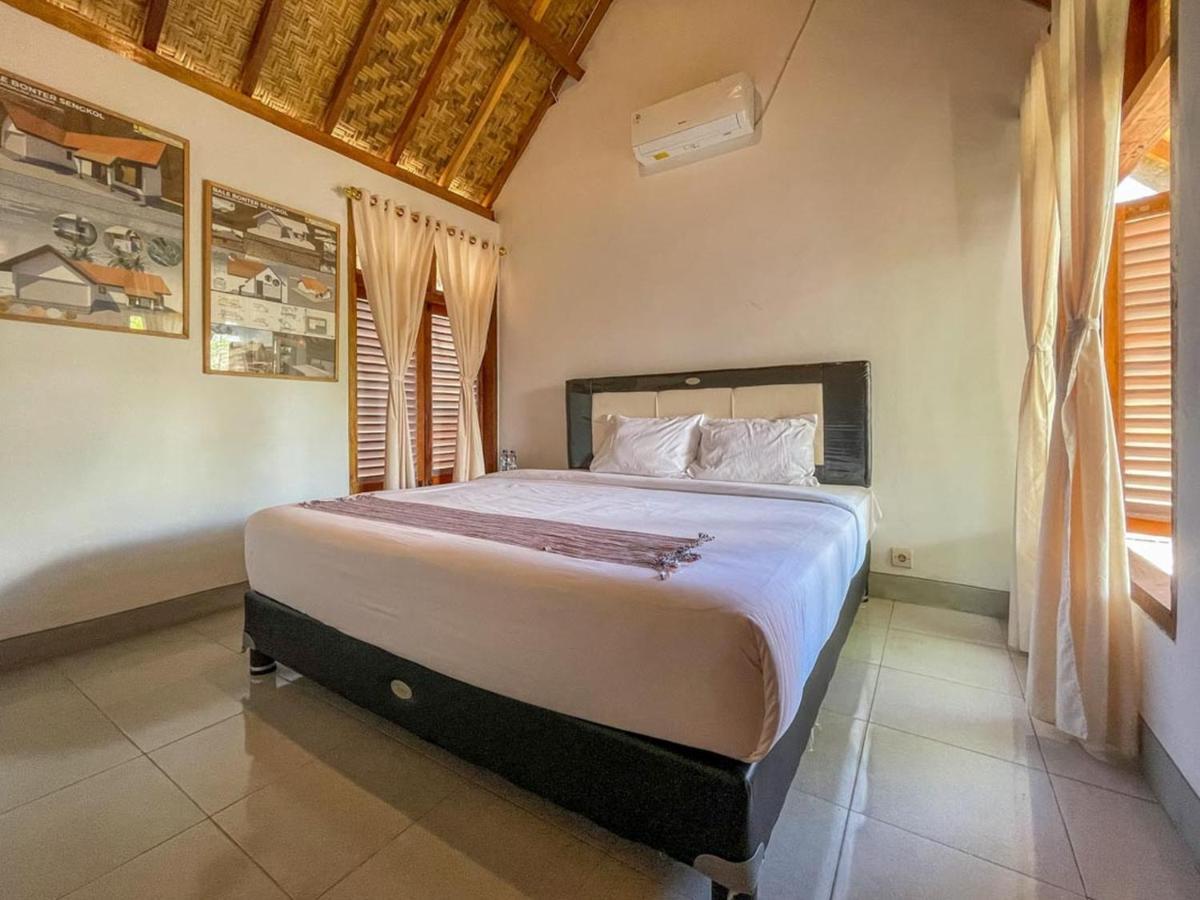Aira Homestay Near Pantai Kuta Mandalika Mitra Reddoorz Bumbang Exterior foto